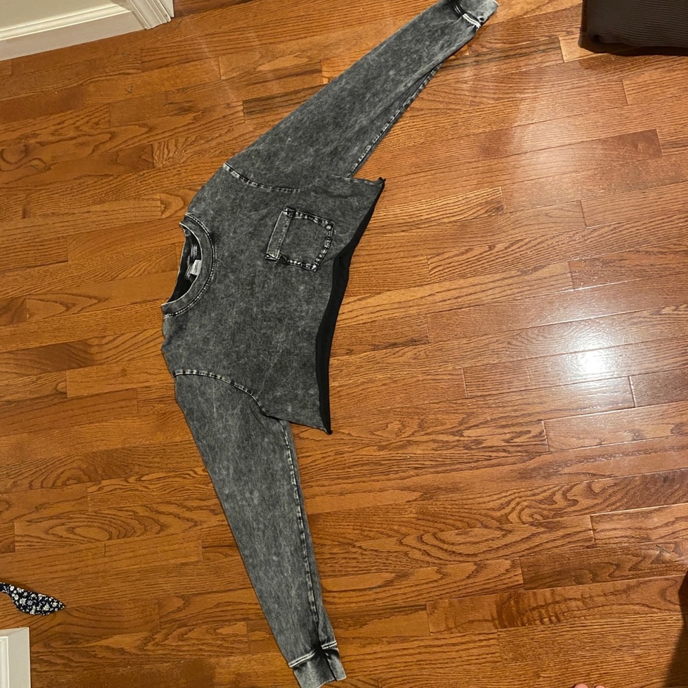 Urban Outfitters Cropped Long Sleeve